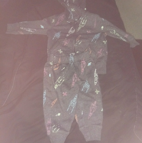 Sweatsuit - Picture 1 of 1